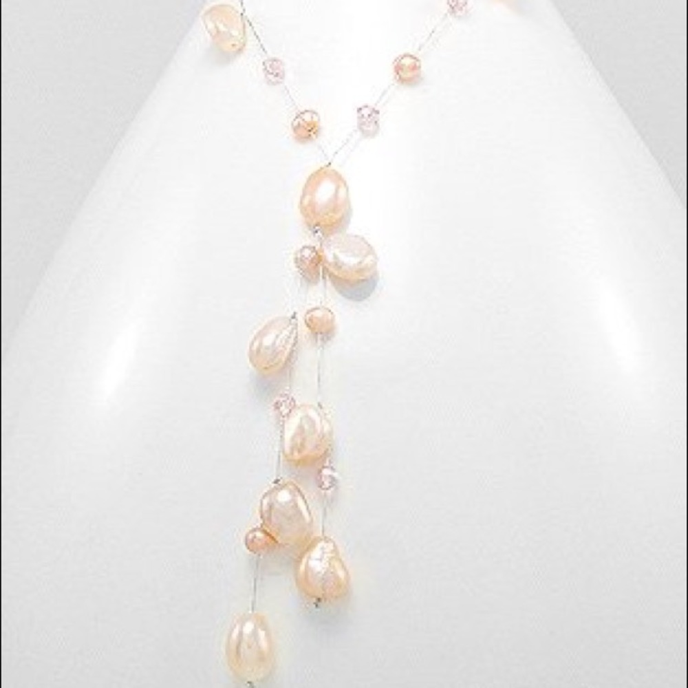 001C 🆕 Necklace with Freshwater Pearls & Glass